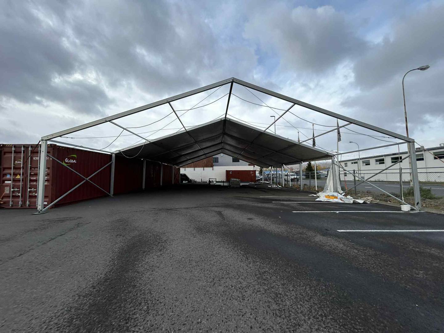 „Risapartýtjald reist á Akureyri fyrir Aktóberfest“