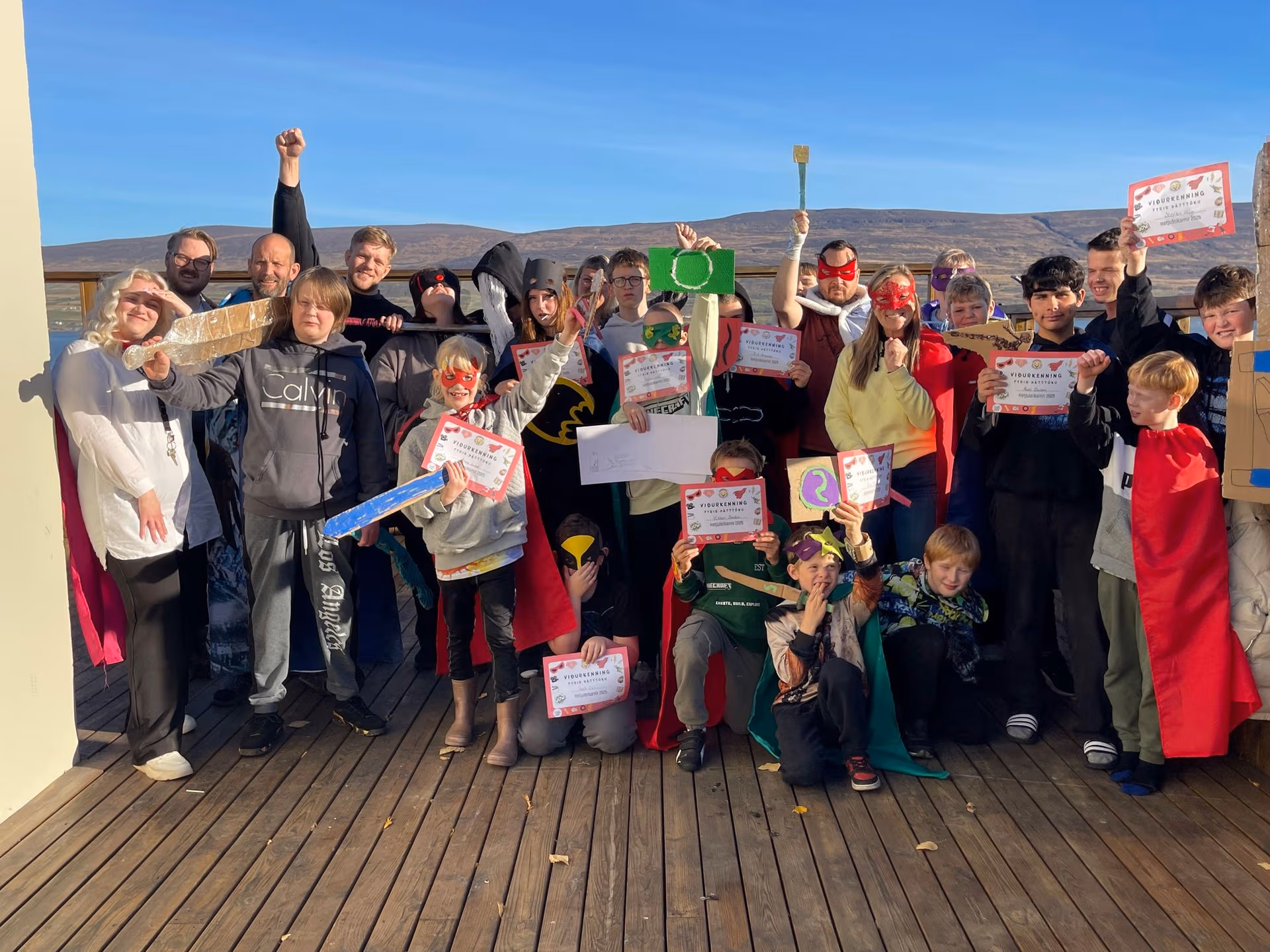 Hetjuþemadagar í Hlíðarskóla