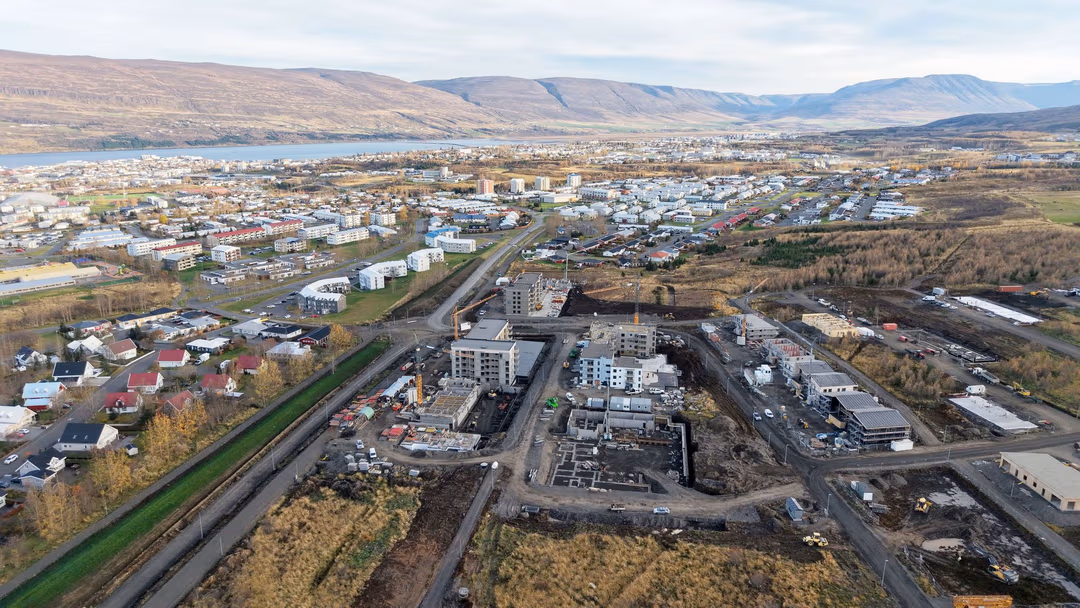 Uppbygging í Móahverfi heldur áfram af fullum krafti Uppbygging í Móahverfi heldur áfram af fullum krafti