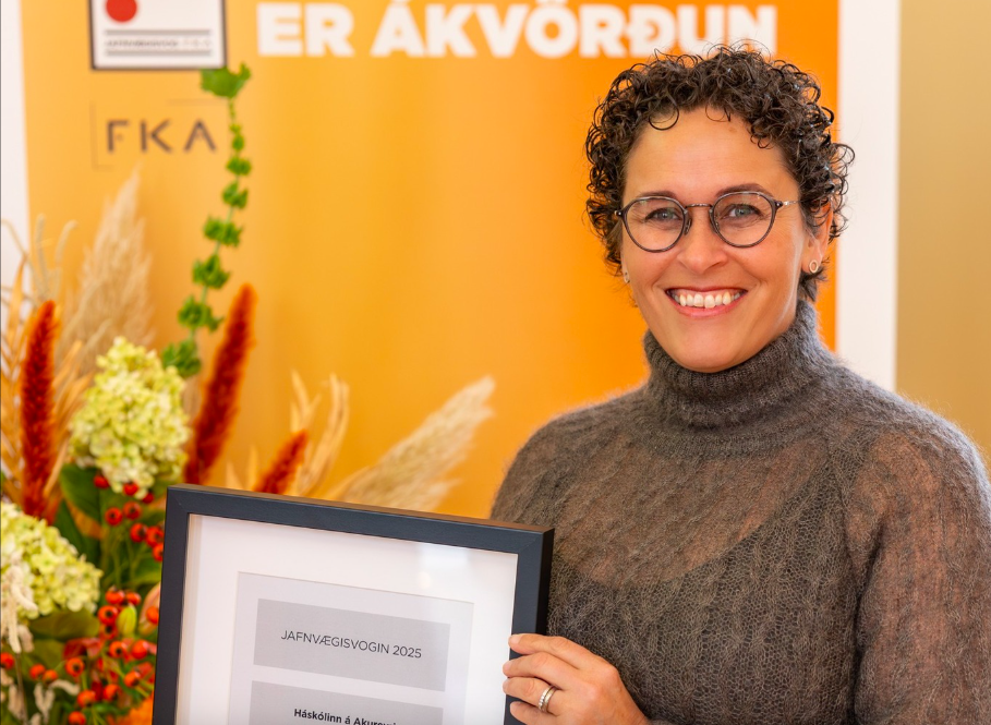 Háskólinn á Akureyri hlýtur viðurkenningu Jafnvægisvogarinnar Háskólinn á Akureyri hlýtur viðurkenningu Jafnvægisvogarinnar