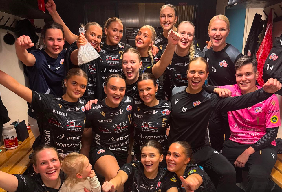 KA/Þór áfram í bikarnum KA/Þór áfram í bikarnum