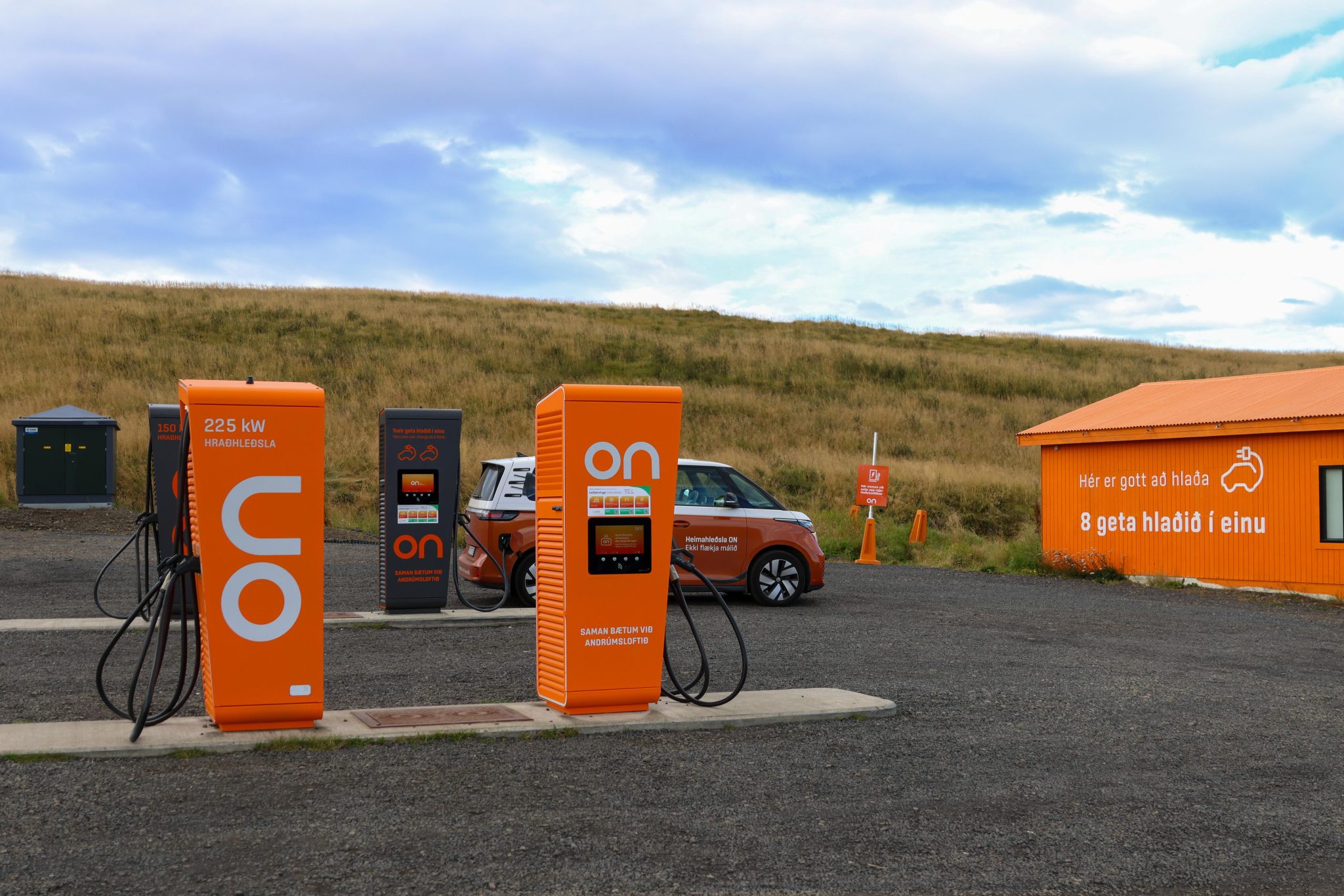 Orka náttúrunnar í mikilli uppbyggingu hleðsluinnviða á Norðurlandi