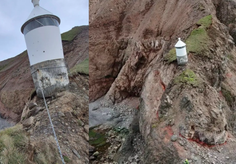 Vitinn á Gjögurtá er fallinn Vitinn á Gjögurtá er fallinn