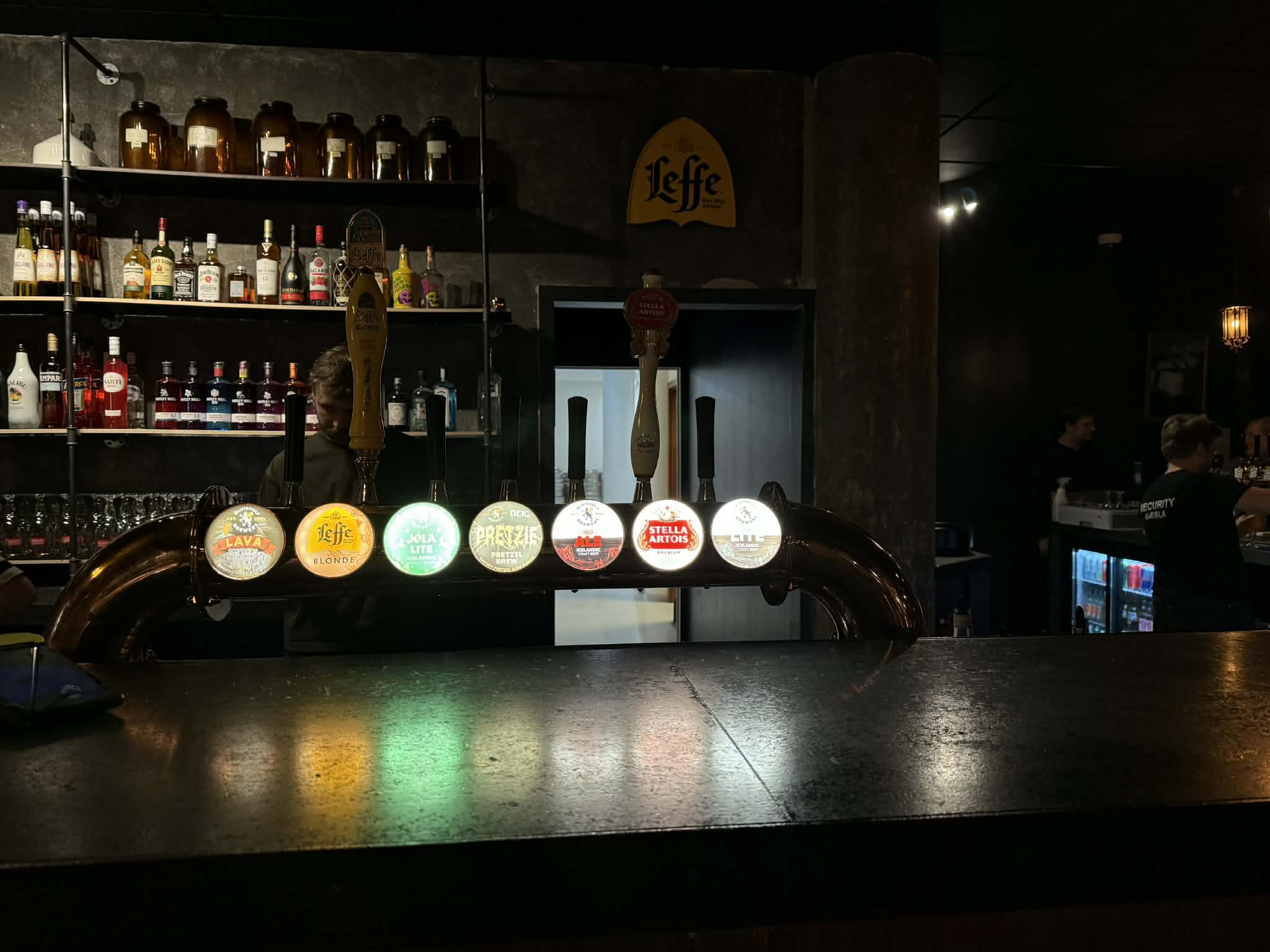 Nýr bar í miðbæ Akureyrar – Myndir Nýr bar í miðbæ Akureyrar – Myndir