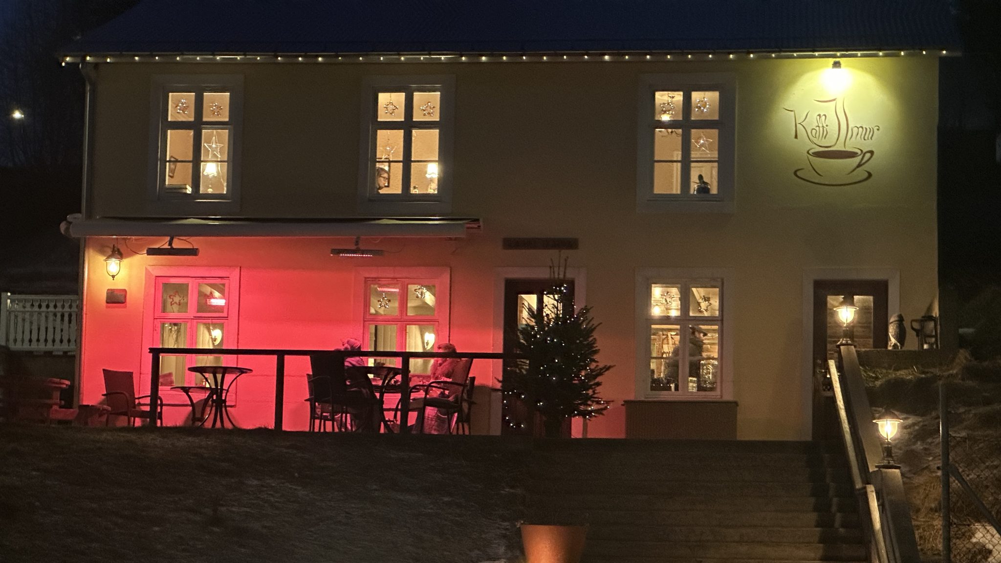 Kaffi Ilmur: fjölskyldurekið kaffihús í Skátagilinu á Akureyri Kaffi Ilmur: fjölskyldurekið kaffihús í Skátagilinu á Akureyri