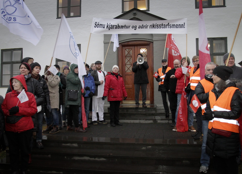 Spegill þjóðar – fréttamyndir Gunnars V. Andréssonar í 50 ár Spegill þjóðar – fréttamyndir Gunnars V. Andréssonar í 50 ár