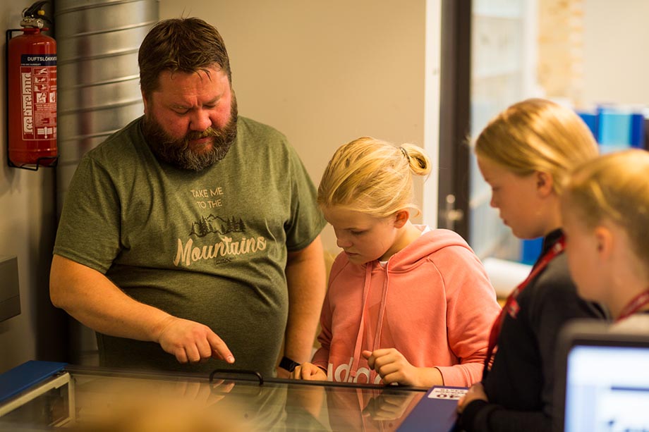 Leita að litlum vísindamönnum